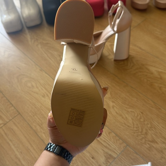 Satin platform heels - Picture 6 of 7